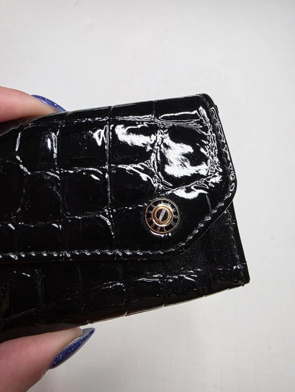 HENRI BENDEL Black Crocodile Coin Or Card Wallet Snap Closure